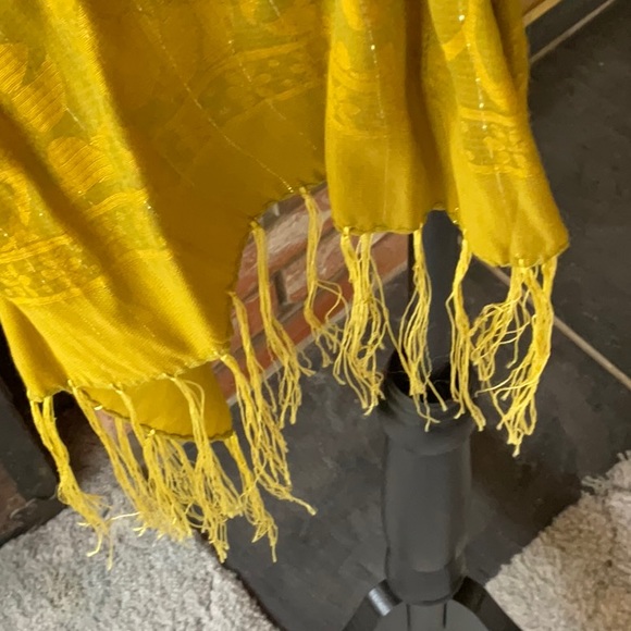 Scarf / wrap O/S - Picture 4 of 4